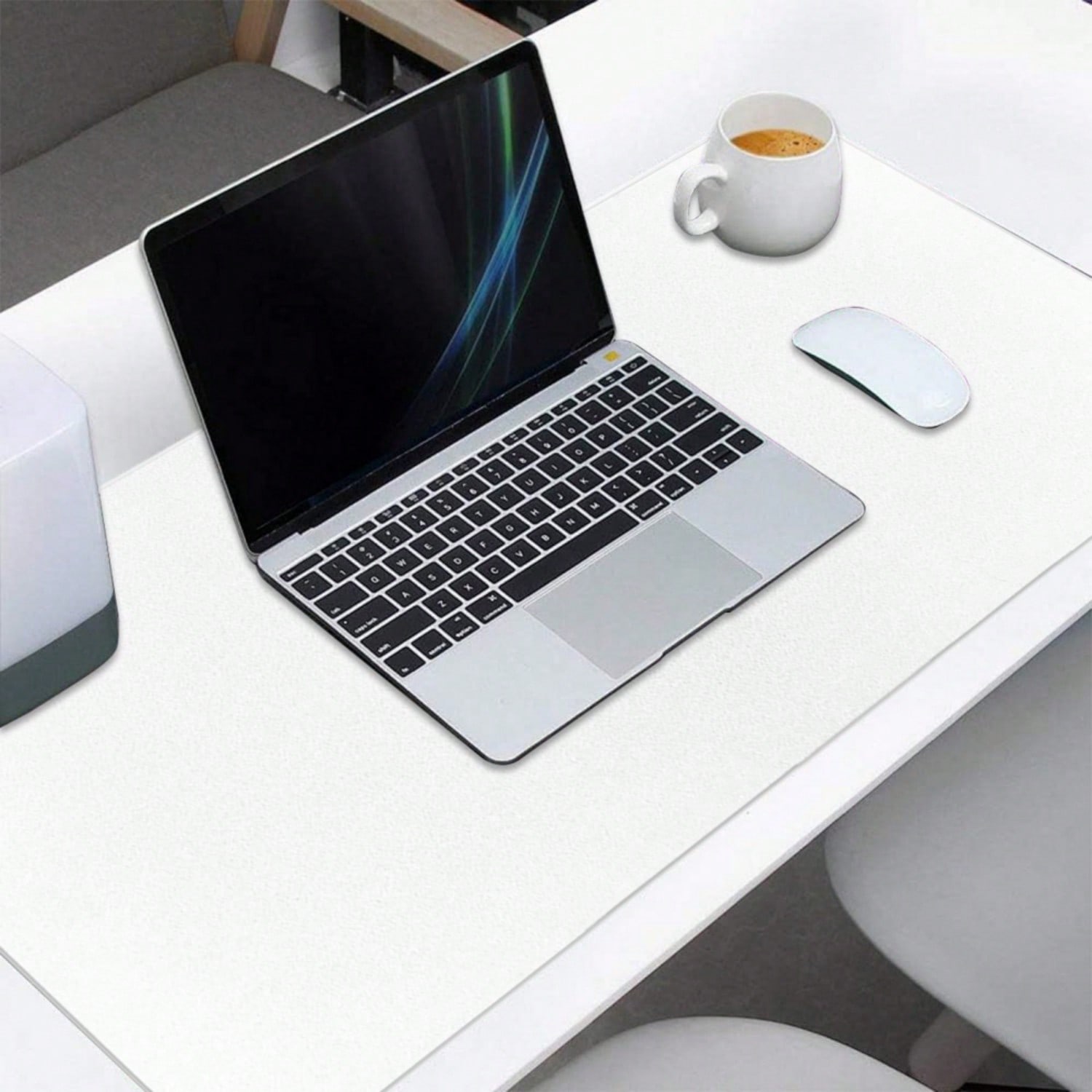 Elegant Floral Blue And Beige  - Retro Gaming Desk のレビューと価格