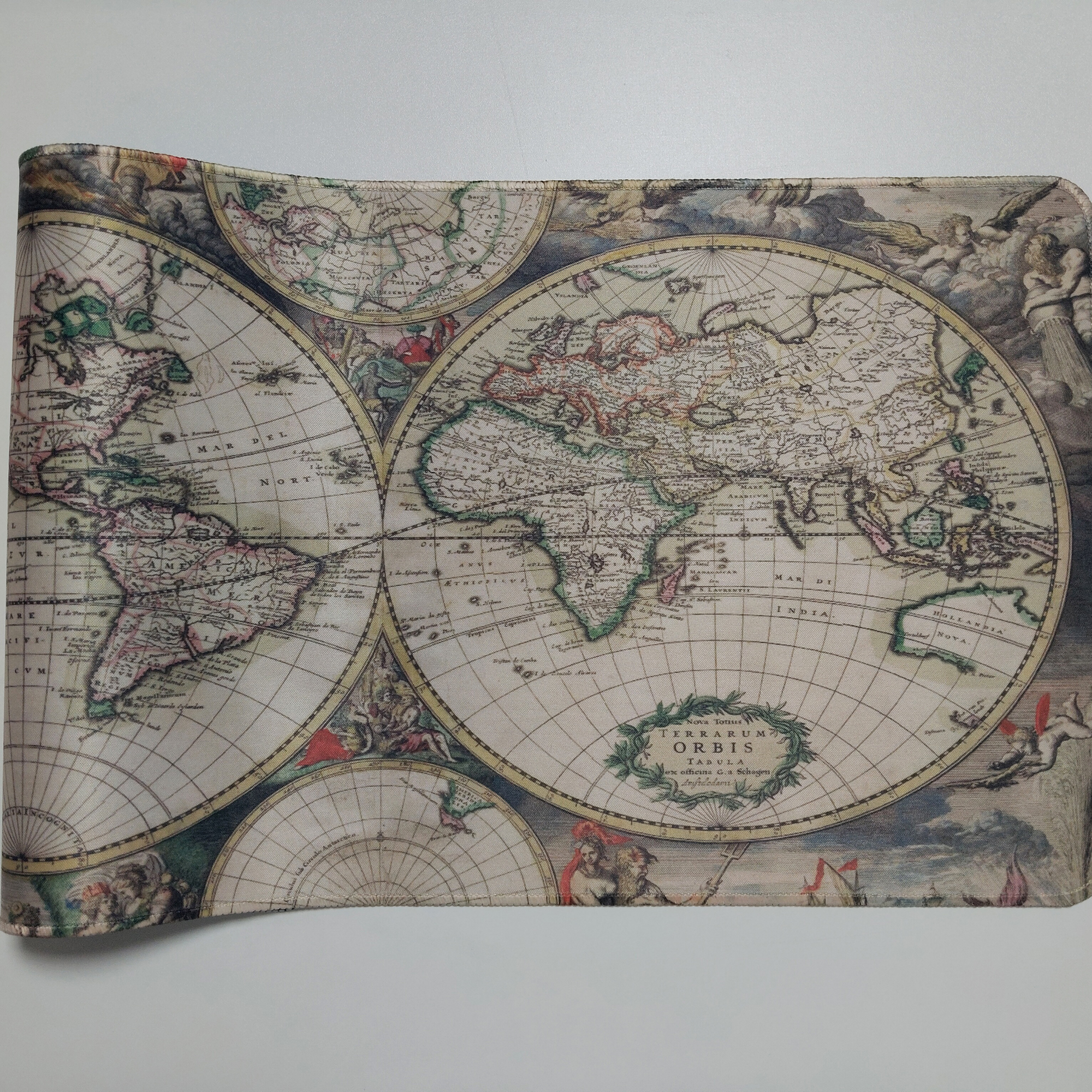 Old World Map Mouse mats Extra - World Of Retro Gaming のレビューと価格