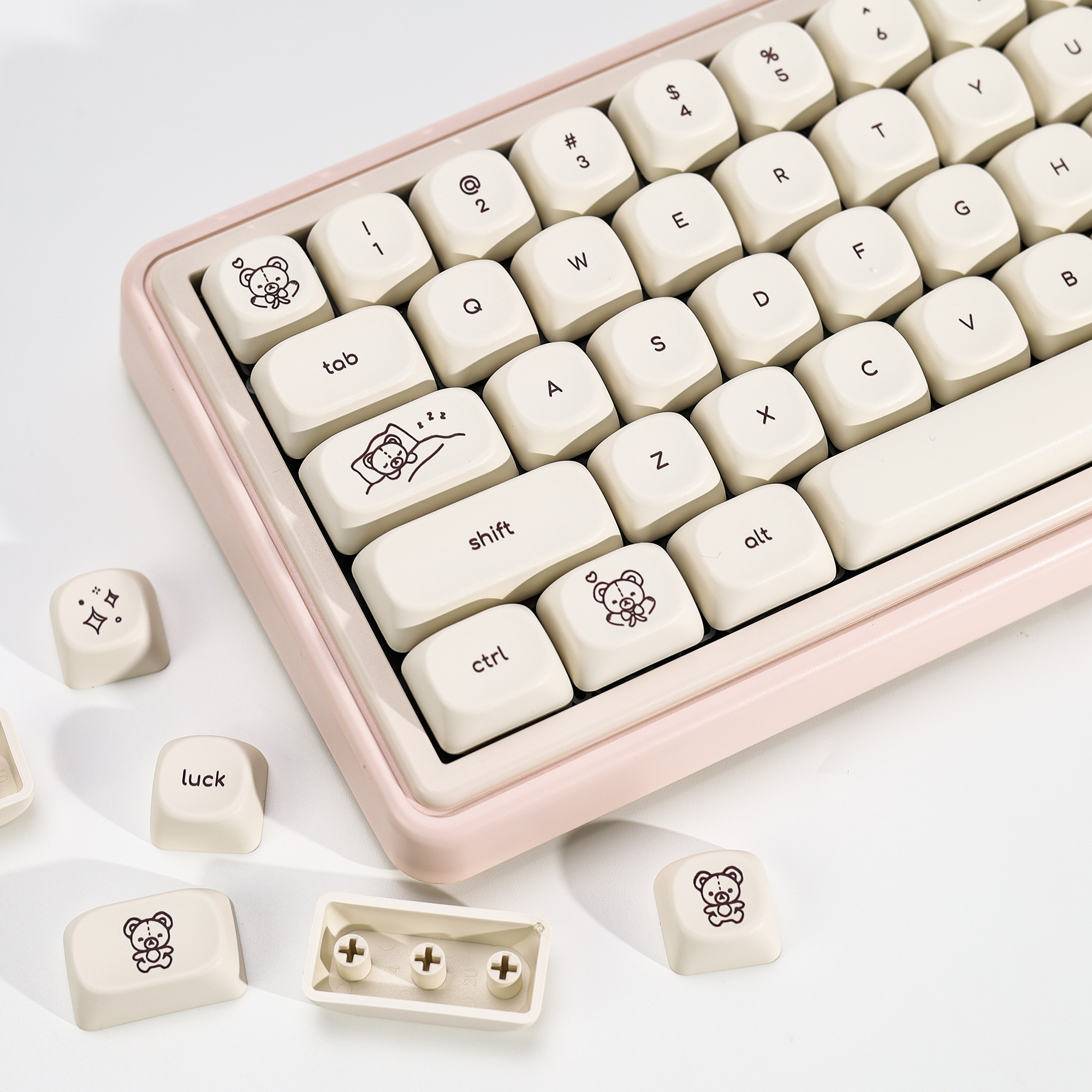 KBDiy Cute Bear Tales Keycaps  - Retro Gaming Style のレビューと価格