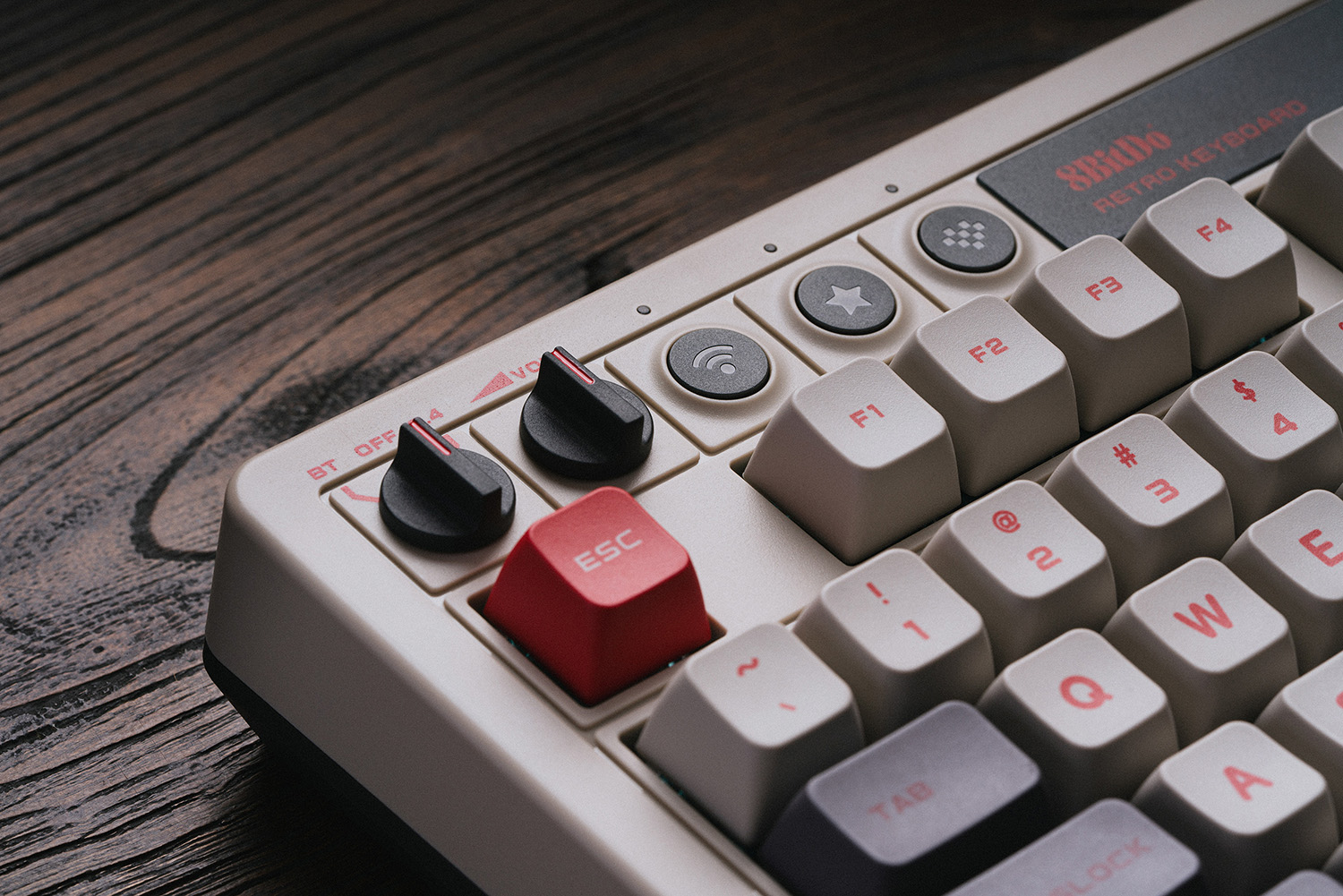 8Bitdo Retro Mechanical Keyboa - Retro Pc Gaming のレビューと価格